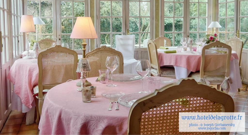 Hotel De La Grotte Montignac  Zewnętrze zdjęcie