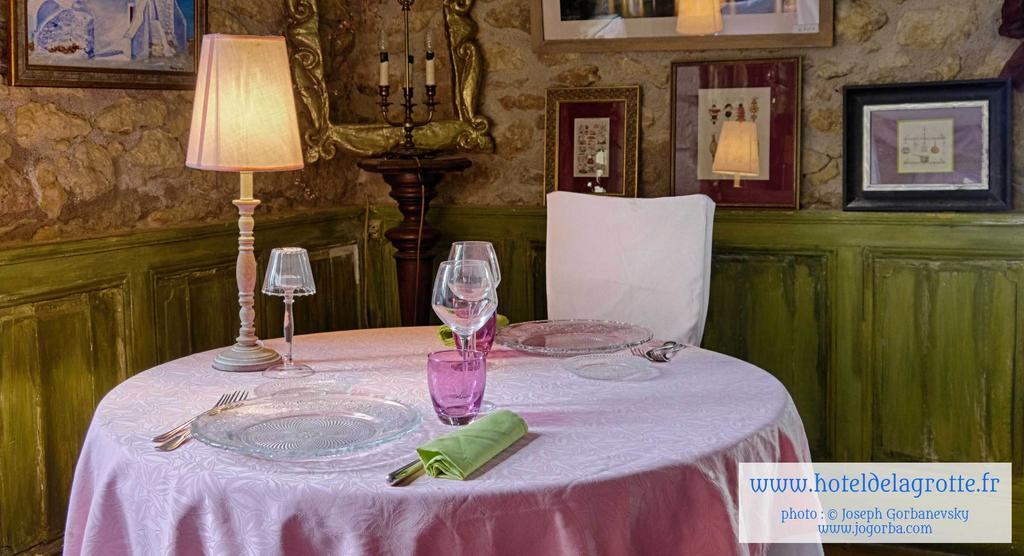 Hotel De La Grotte Montignac  Zewnętrze zdjęcie